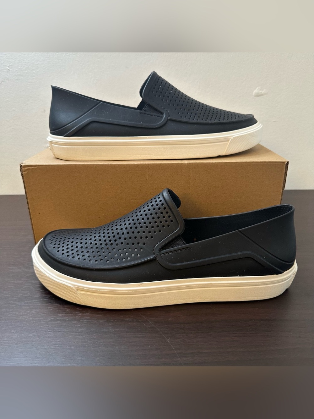 Crocs Citilane Roka Slip On Sneakers Black, Size 9, Casual Comfort Women's